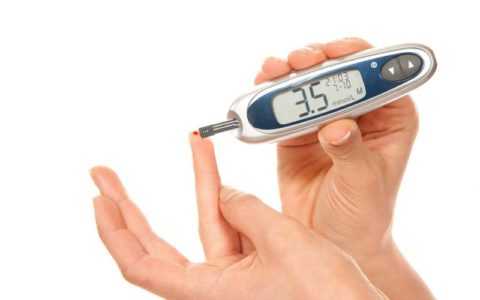 Больным диабетом необходимо несколько раз в день измерять уровень глюкозы