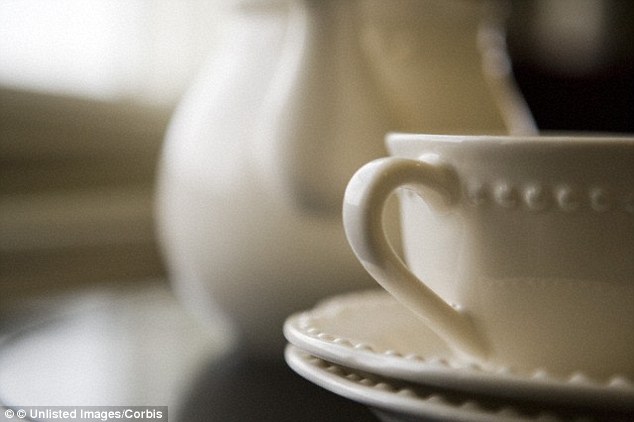 Researchers asked 1,000 people about their tea-drinking habits and found that only 16% of people let the water brew, or steep, for the recommended time of between two and five minutes. Nearly half (47 per cent) leave their tea to cool for five minutes after they have removed the tea bag before drinking it