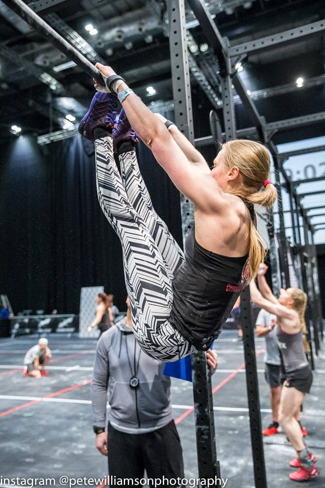 thuridur helgadottir toes to bar solid core in crossfit